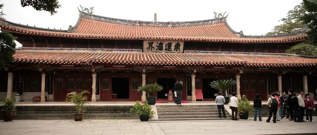 Kaiyuan Temple & the Twin Pagodas in Quanzhou