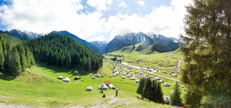 The Southern Pastures in Urumqi